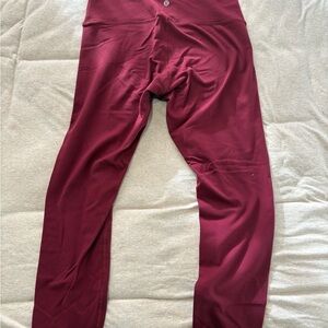 Lululemon maroon wunder under